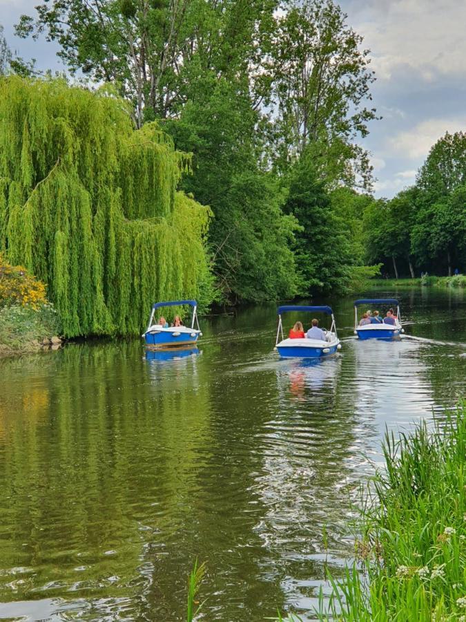 Bed and Breakfast Aux Lits Du Canal Josselin Exterior foto